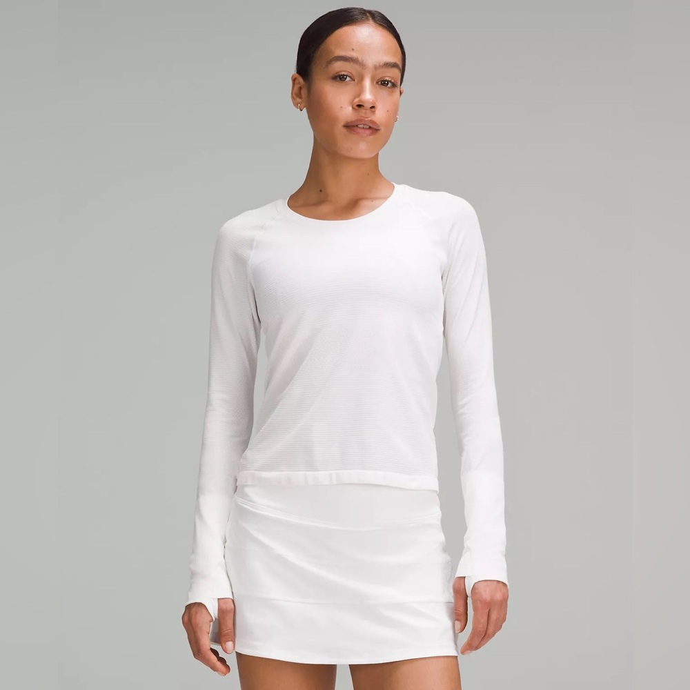 Lululemon Swiftly Long-sleeve // WHITE // SIZE 4 // Race length